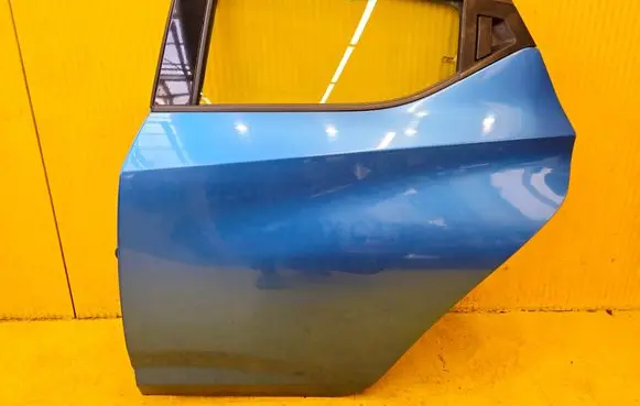 Nissan Micra K14 Rear door