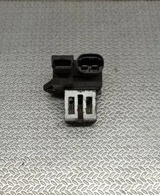 Peugeot 207 Coolant fan relay 9662872380 34F30100200