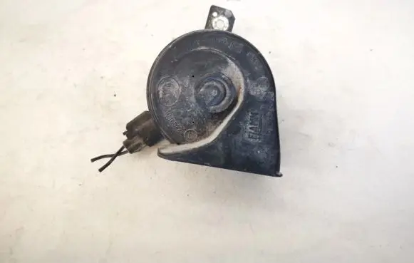 Volvo V70 Horn signal e30055306