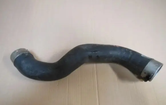 Mercedes-Benz ML W166 Intercooler hose/pipe A1645282582