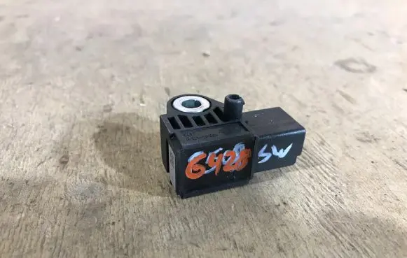 Peugeot 508 Airbag deployment crash/impact sensor 9802402080 5WK44729