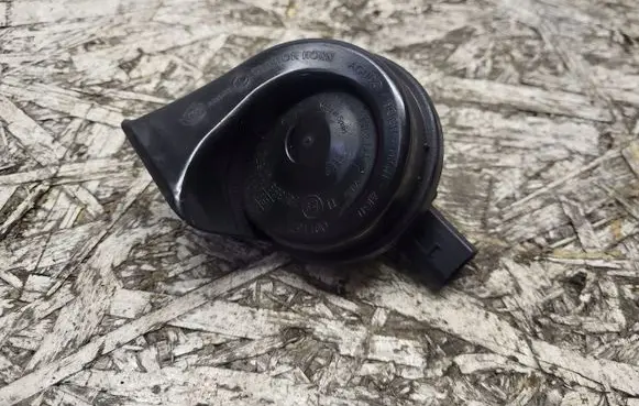 Skoda Rapid (NH) Horn signal 3B0951223E