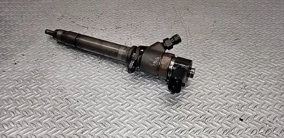 Volvo V70 Fuel injector 8658351 0445110078