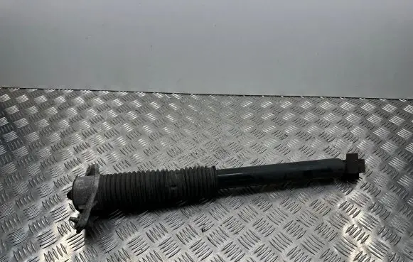 Hyundai Tucson TL Rear shock absorber/damper 55300F1550