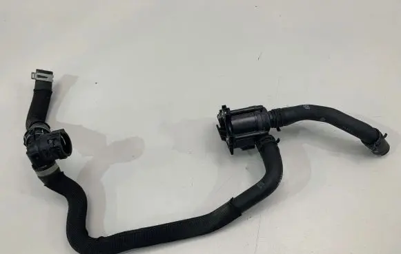 Porsche 911 992 Engine coolant pipe/hose 992121379A