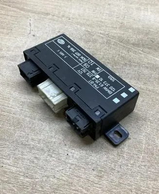 BMW 5 E39 Door control unit/module 61358378767 12037310 5DK00735814