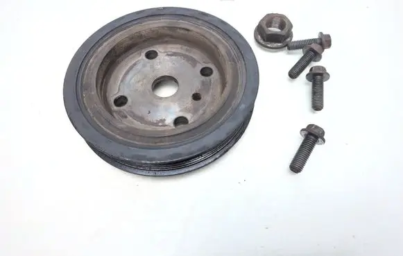 Volvo XC90 Crankshaft pulley 30731865