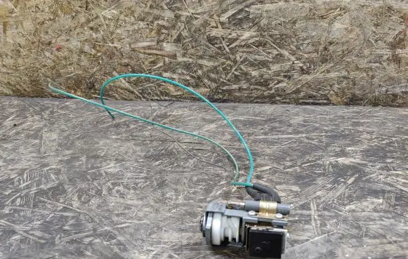 Mercedes-Benz SL R107 Vacuum valve 