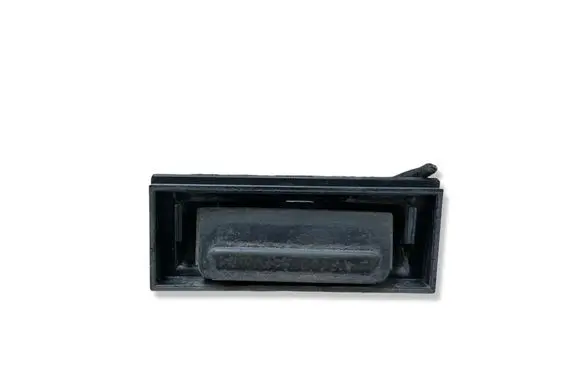Audi A2 Tailgate/boot open switch button 8Z0827863