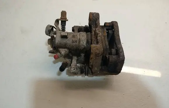 Opel Combo C Rear brake caliper 879