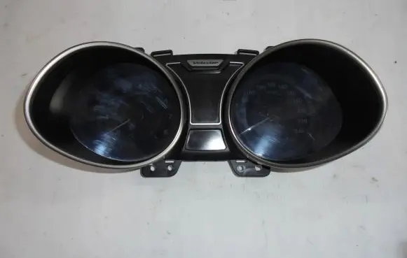 Hyundai Veloster Speedometer (instrument cluster) 94013-2V730