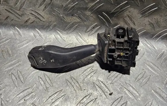 BMW 5 E39 Indicator stalk 8363668K