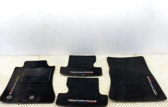 Ford Mustang VI Interior carpet