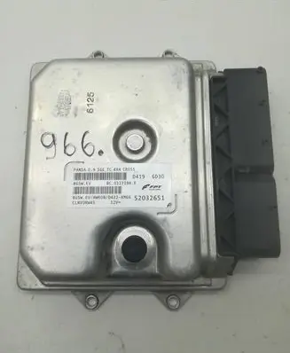 Fiat Panda III Engine control unit/module 52032651 BC0123186E RW4S