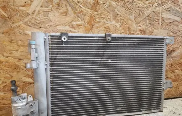 A/C cooling radiator (condenser)