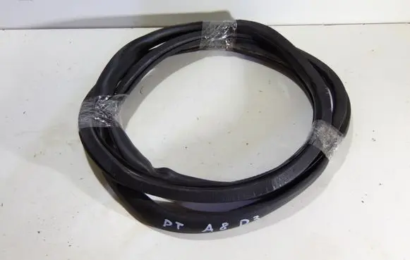 Audi A8 S8 D3 4E Rubber seal rear door 