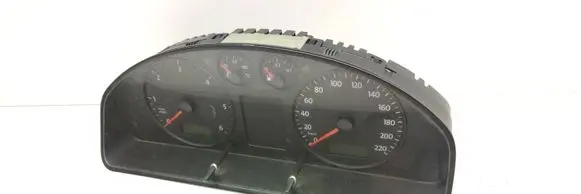 Volkswagen Transporter - Caravelle T5 Speedometer (instrument cluster) 88311346