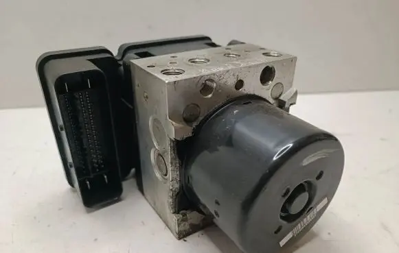 Volvo V60 ABS Pump 31329137 28526258053 10061935501