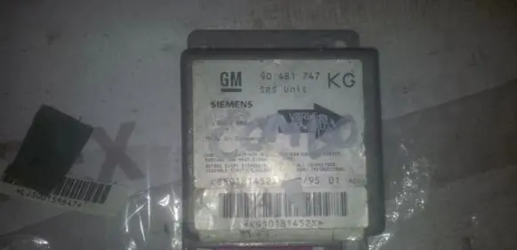Opel Tigra A Airbag control unit/module 90481747kg 5WK4088
