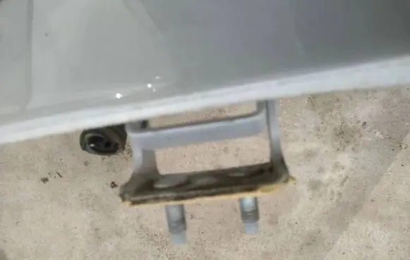Volvo V40 Tailgate/trunk/boot hinge