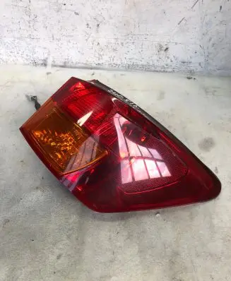 Lexus IS 220D-250-350 Rear/tail lights