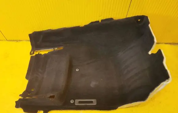 Volkswagen Touareg II Interior carpet 