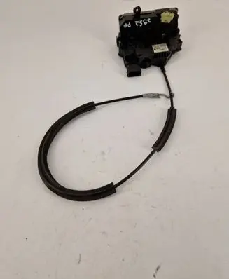 Opel Corsa D Front door lock 13258270