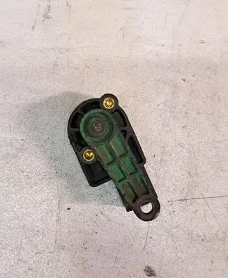 Headlight/headlamp level sensor