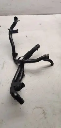 Volkswagen Polo IV 9N3 Engine coolant pipe/hose 045121065R