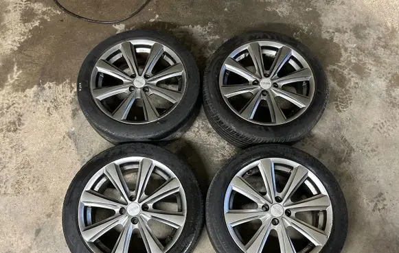 R17 alloy rim