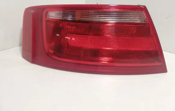 Audi A5 8T 8F Rear/tail lights 8T0945095