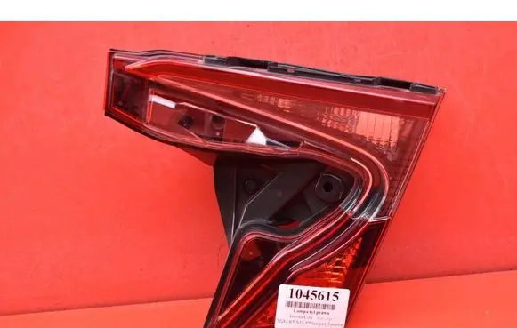 Toyota C-HR I Rear/tail lights 81580-F4120-00