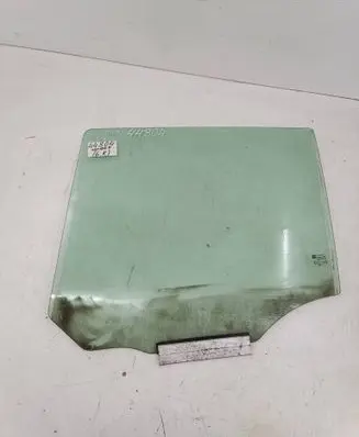 Rear door window glass