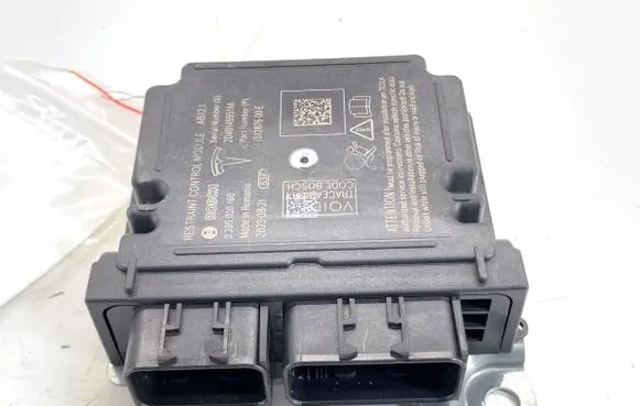 Tesla Model Y Airbag deployment crash/impact sensor 0285020160