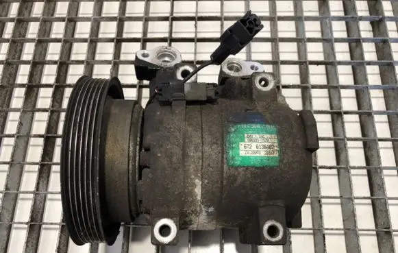 SsangYong Musso Air conditioning (A/C) compressor (pump) 506221-1520