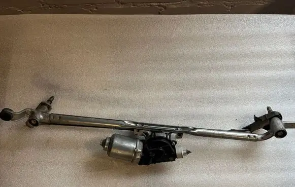 Jeep Grand Cherokee Front wiper linkage and motor 68260523AA