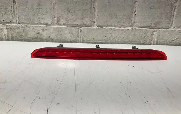 BMW 3 E92 E93 Third/center stoplight 7162309