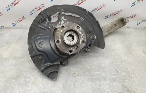 BMW X5 F15 Front wheel hub 6869869 31216869869 6895049
