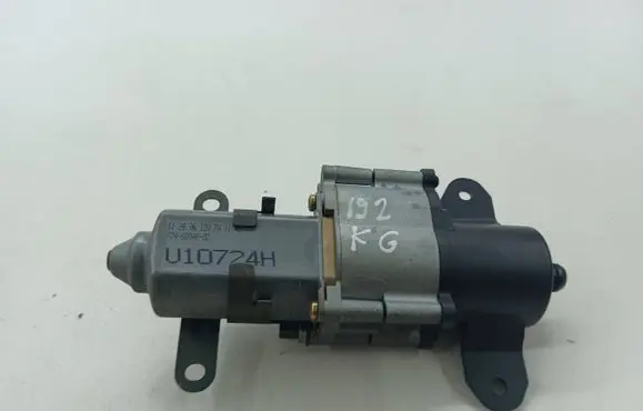 Chrysler Voyager Sliding door motor U10724H 7746804602