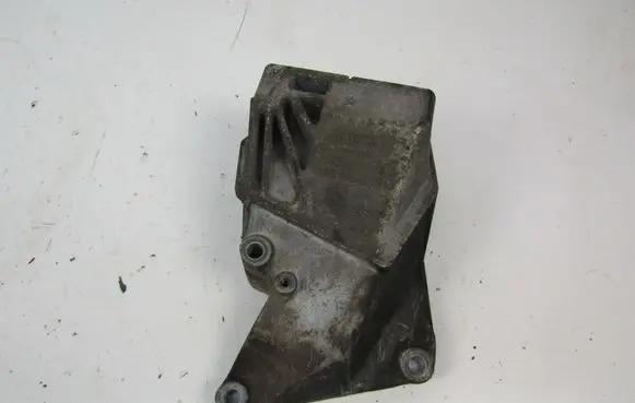 Seat Arosa Engine mounting bracket 030199275B