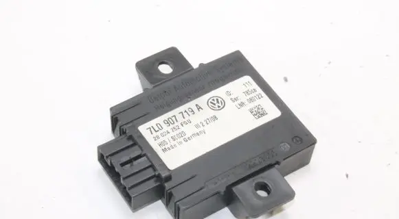 Volkswagen Touareg I Alarm control unit/module 7L0907719A