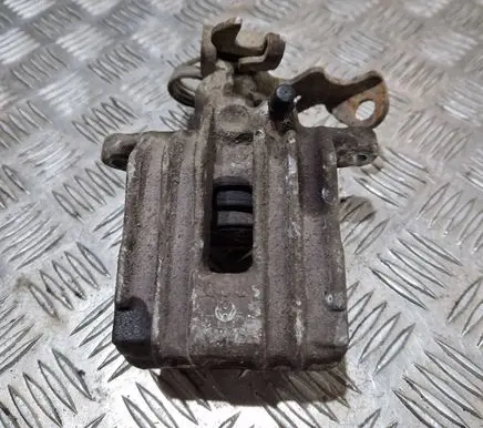 Volkswagen PASSAT B5 Front brake caliper