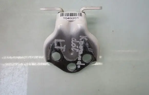 SsangYong Korando Rear door lower hinge