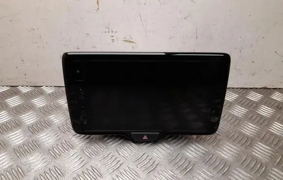 Toyota Yaris XP210 Radio/CD/DVD/GPS head unit 861400D870