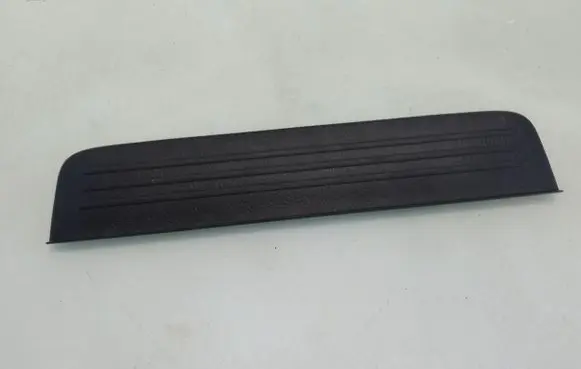 Toyota Prius (NHW20) Rear sill trim cover 6791563010