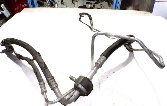 Opel Zafira A Air conditioning (A/C) pipe/hose 0095631
