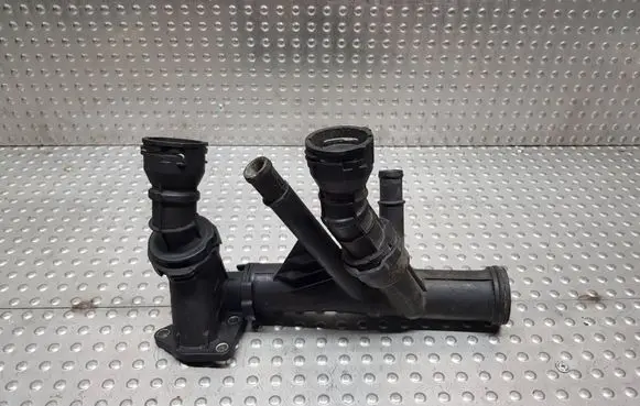 Audi A3 S3 8V Thermostat housing S26370448 04L121071E