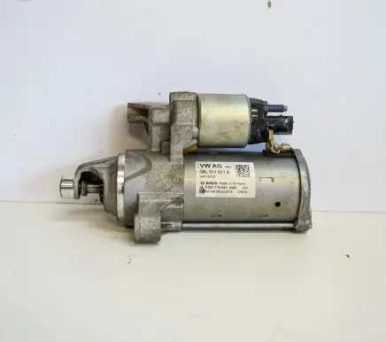 Audi A4 S4 B9 8W Starter motor 04L911021B