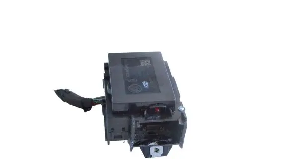 Volkswagen PASSAT B7 Ignition lock 3C0905843AD