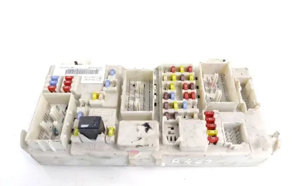 Ford Focus Fuse module 8M5T14014LCB 7M5T14A073DC 8G17494080410